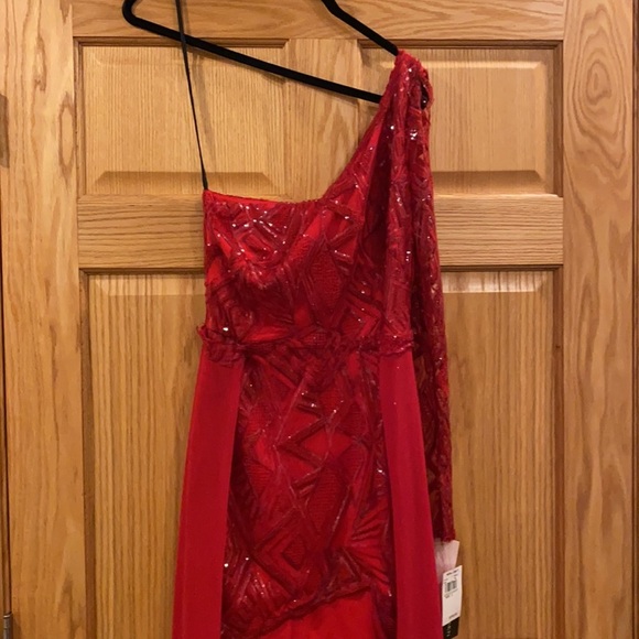 Nicole Backi Gown as Seen on Peggy - Picture 6 of 17